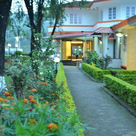 Royal Retreat Hotel Munnar Exterior photo